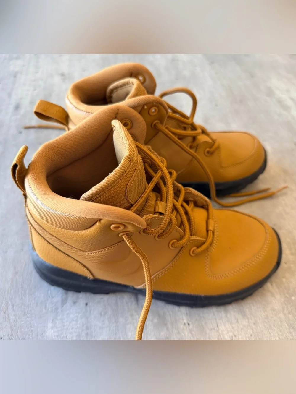 Nike Kids Tan Brown Hiking Boots